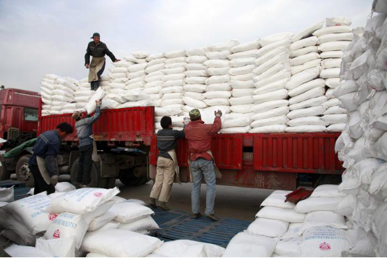 江蘇氯化鈣廠家，專(zhuān)門(mén)生產(chǎn)優(yōu)質(zhì)氯化鈣強(qiáng)者